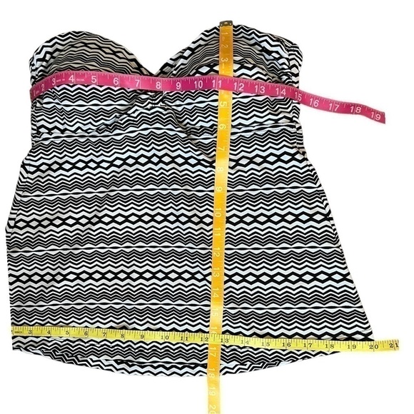 CONVERSE Bandeau Diamond Zigzag Black & White Strapless Swim Top Womens Large - Picture 11 of 11